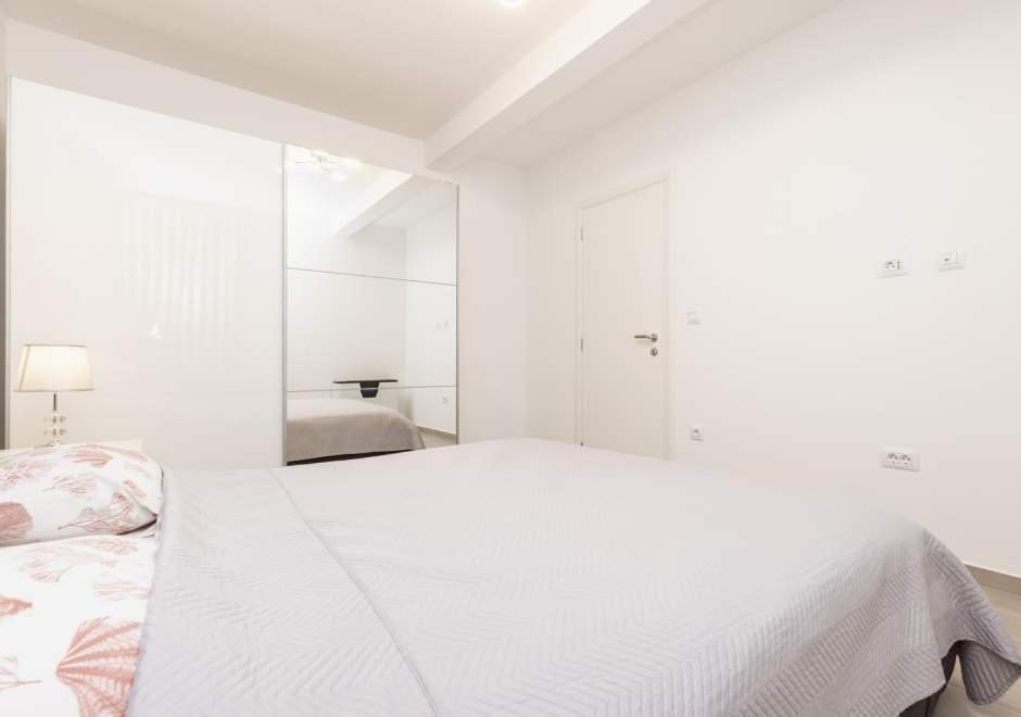 Apartments Losinj Sunset 木洛希尼 外观 照片